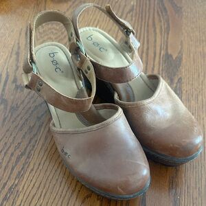b.o.c. Tan Leather Slingback Clogs